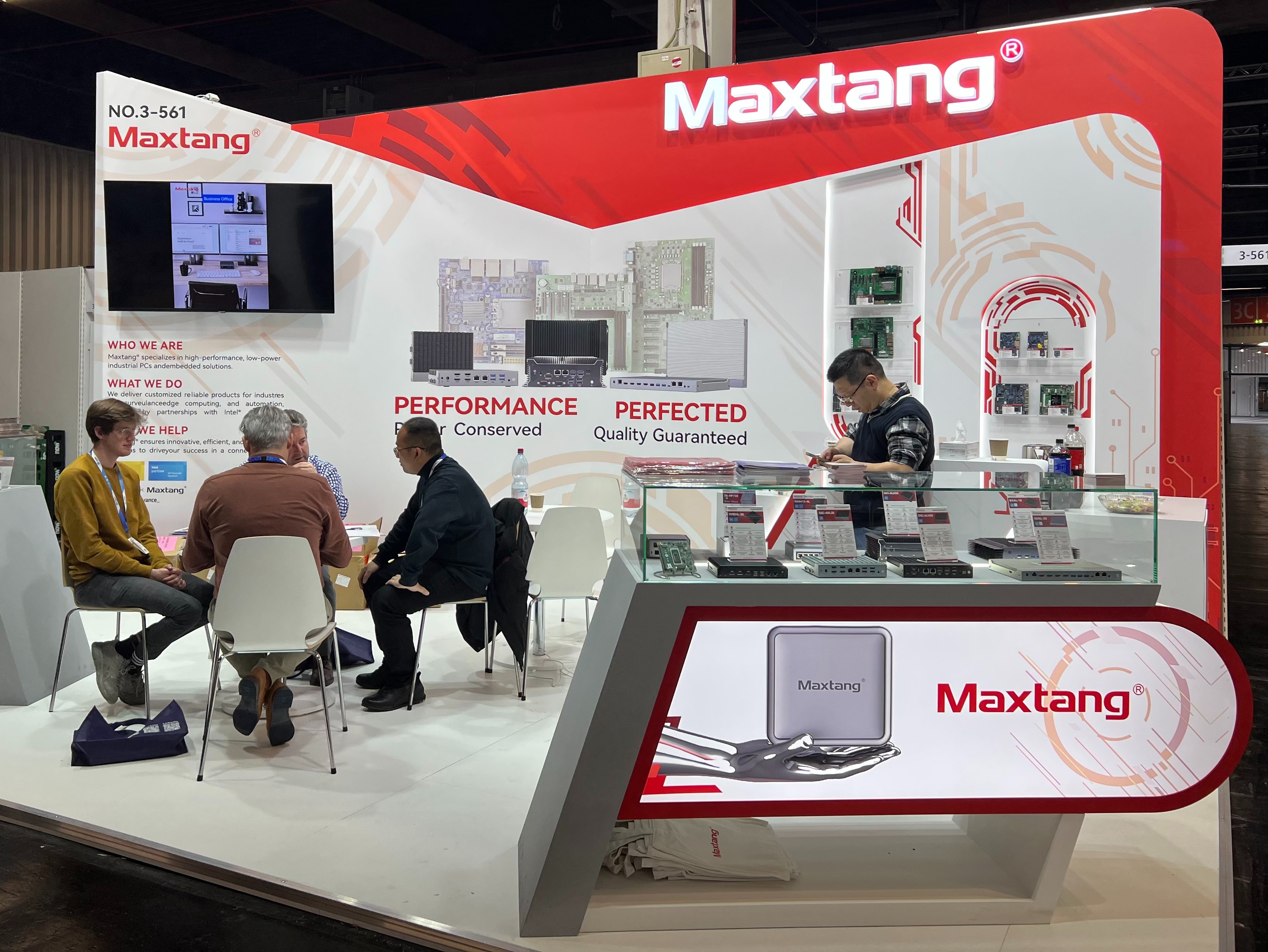 爱体育在线官网（中国）计算机闪耀2025德国纽伦堡嵌入式展览会Embedded World